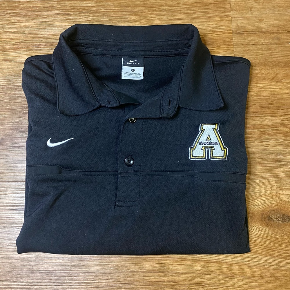Large Nike app state Dri-fit pollo